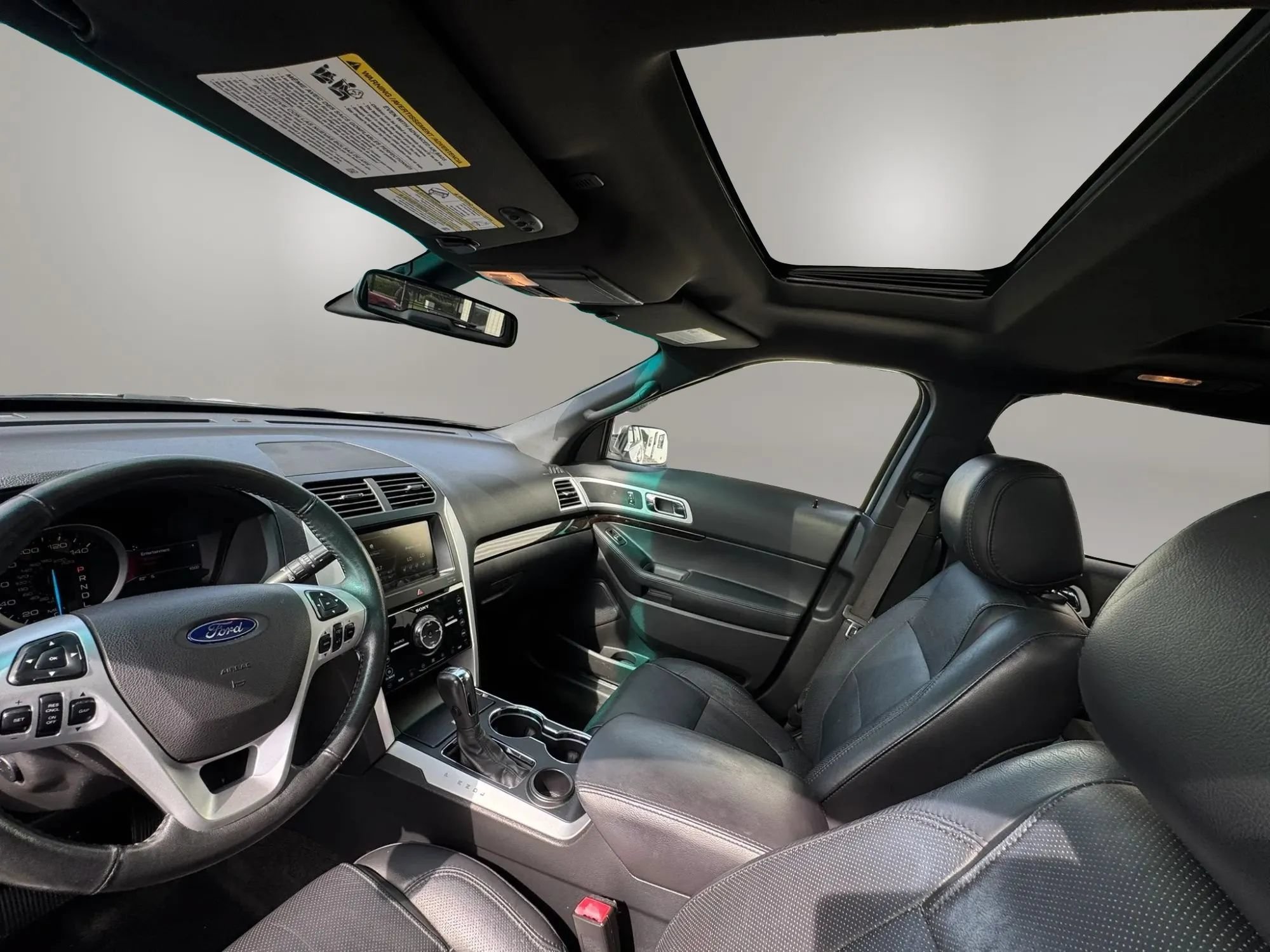 Used 2015 Ford Explorer Limited w/ Equipment Group 303A FWD image 12