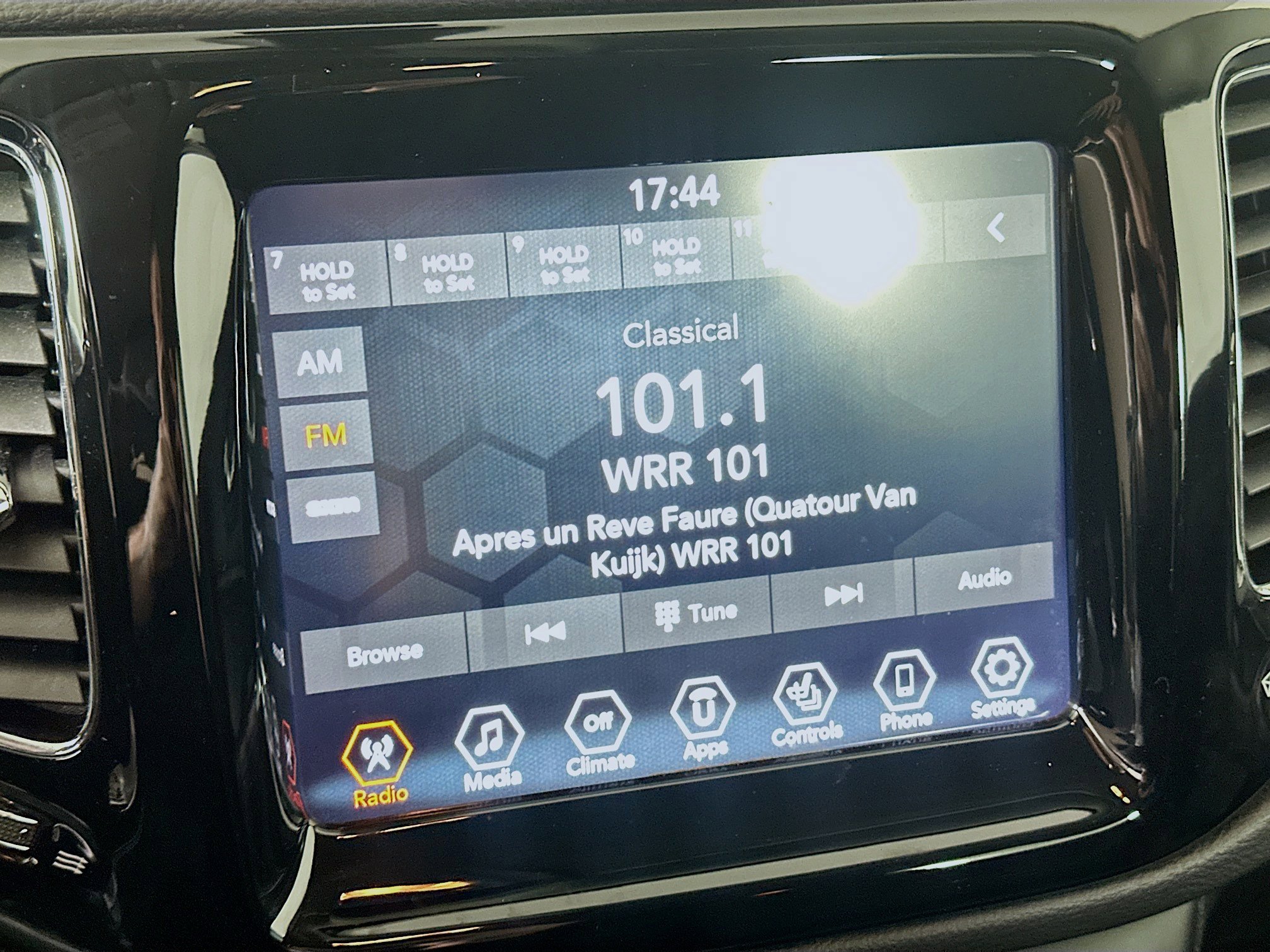 Used 2020 Jeep Compass Limited image 21