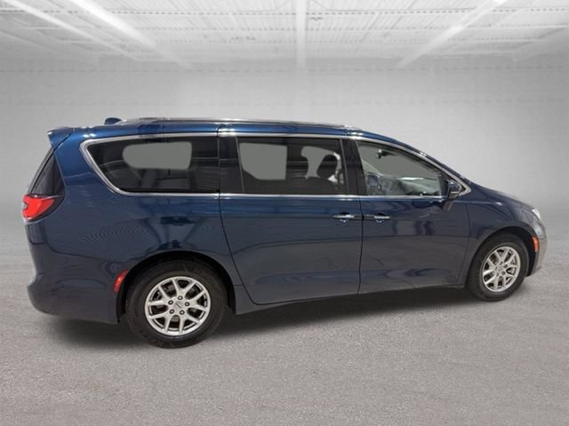 Used 2021 Chrysler Pacifica Touring-L FWD image 24