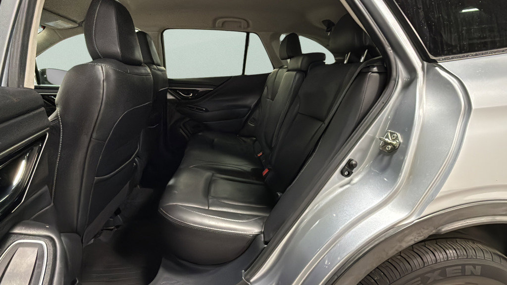 Used 2020 Subaru Outback Limited w/ Popular Package #2 image 28