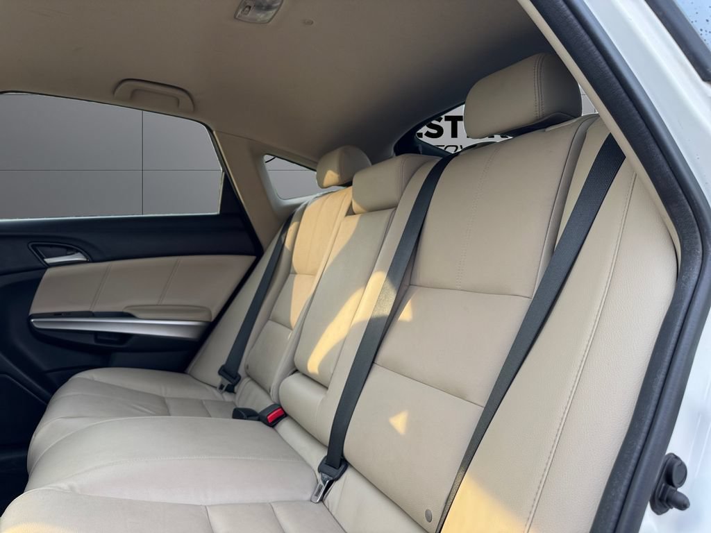 Used 2015 Honda Crosstour EX-L image 18
