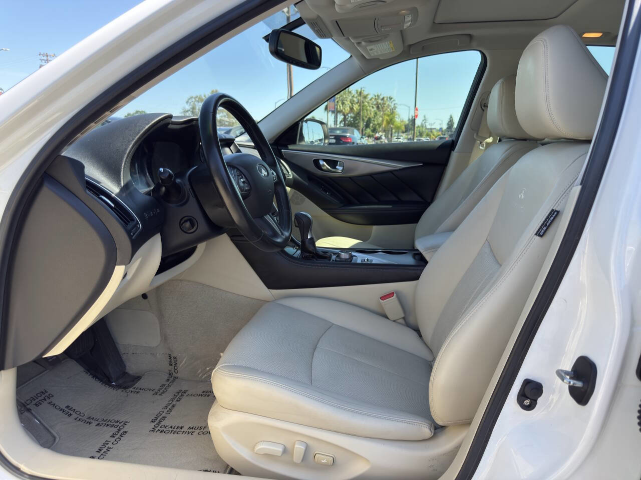 Used 2014 INFINITI Q50 Premium w/ Navigation Package RWD image 9