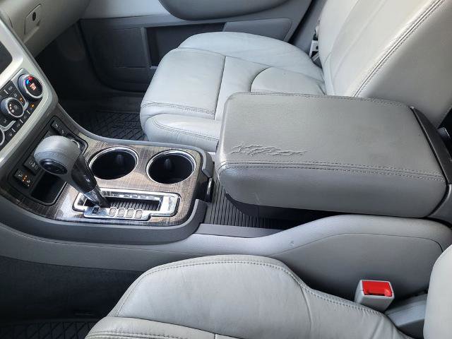 Used 2016 GMC Acadia SLT image 21