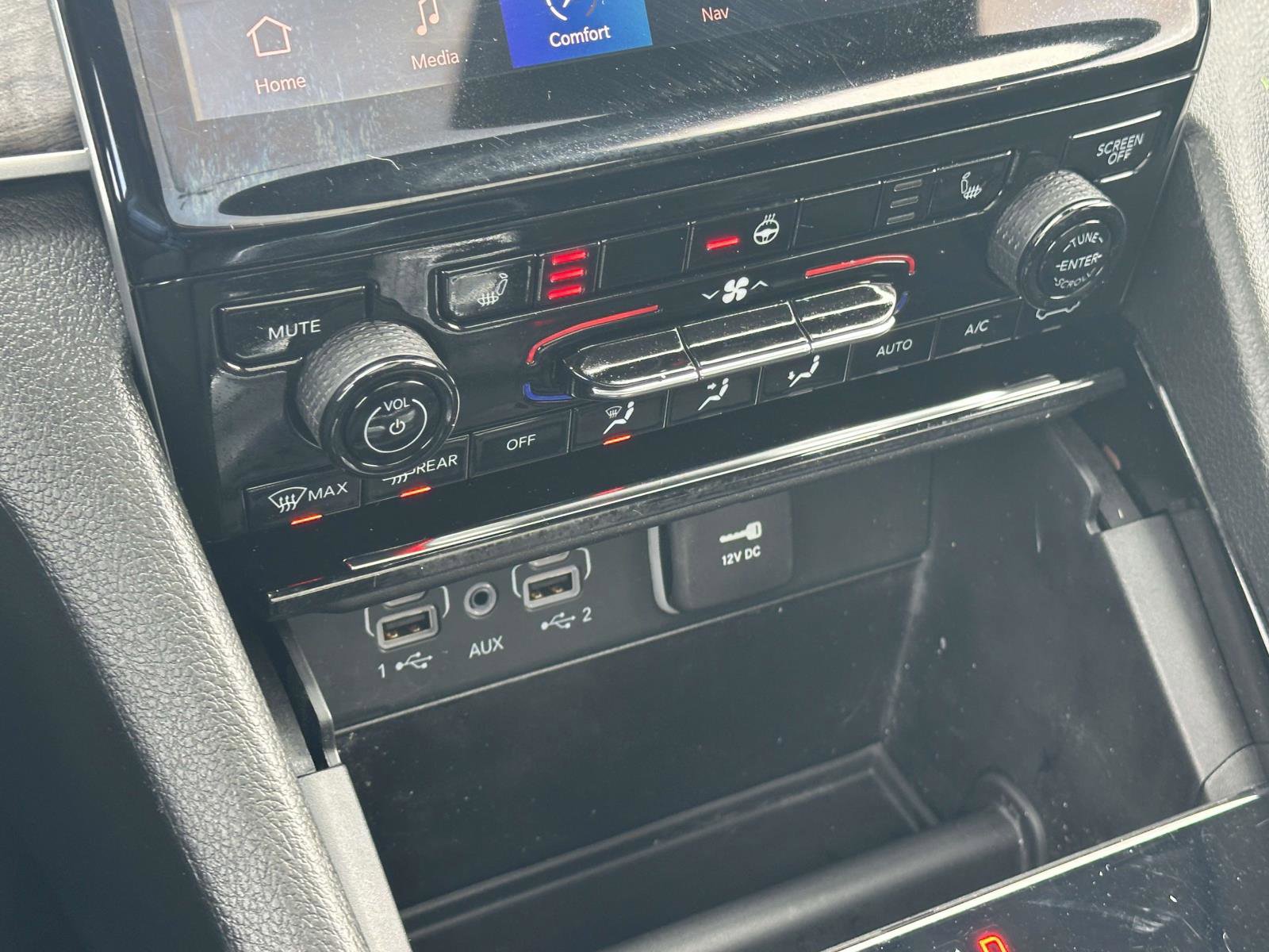 Used 2023 Jeep Grand Cherokee Limited image 29