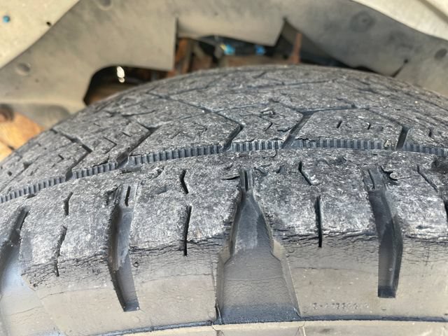 Used 2015 Chevrolet Express 2500 RWD image 29