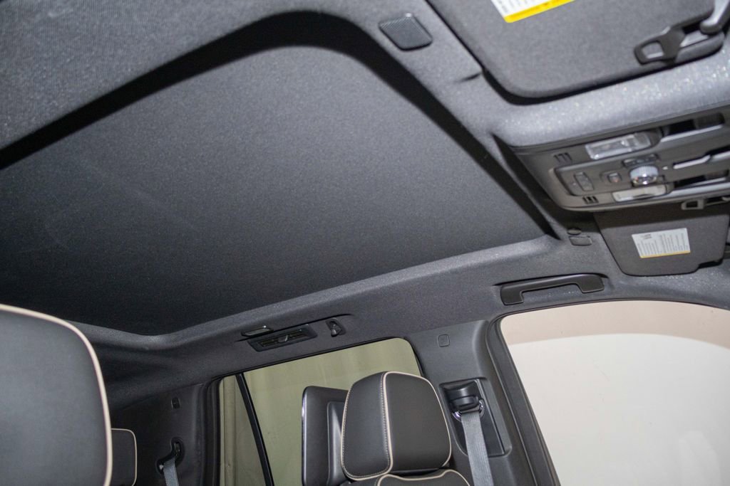 Certified 2023 Chevrolet Tahoe Premier w/ Advanced Technology Package AWD/4WD image 27