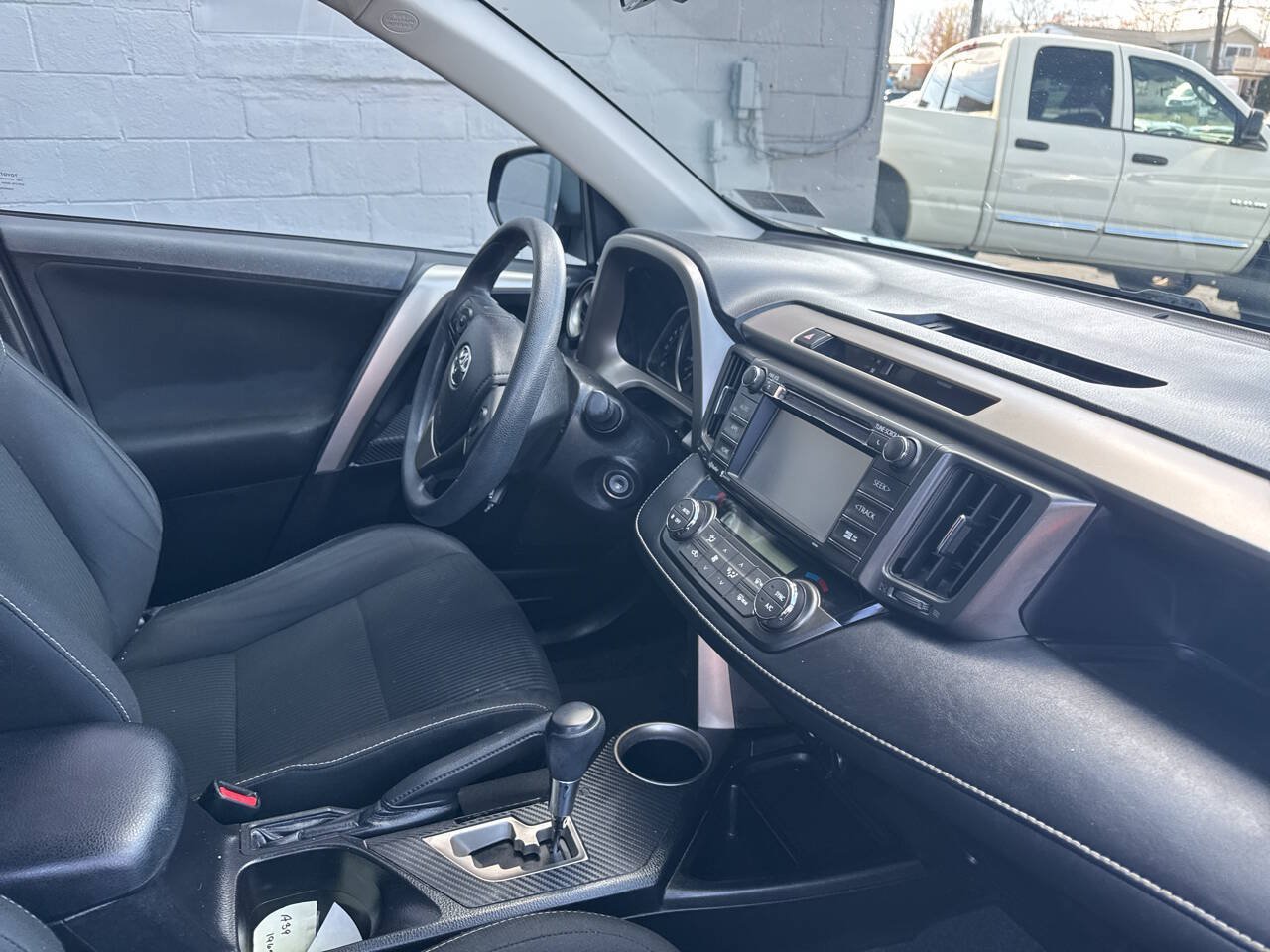 Used 2014 Toyota RAV4 XLE AWD/4WD image 25