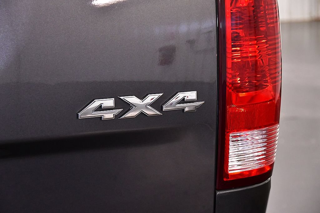 Used 2019 RAM 1500 Express AWD/4WD image 11