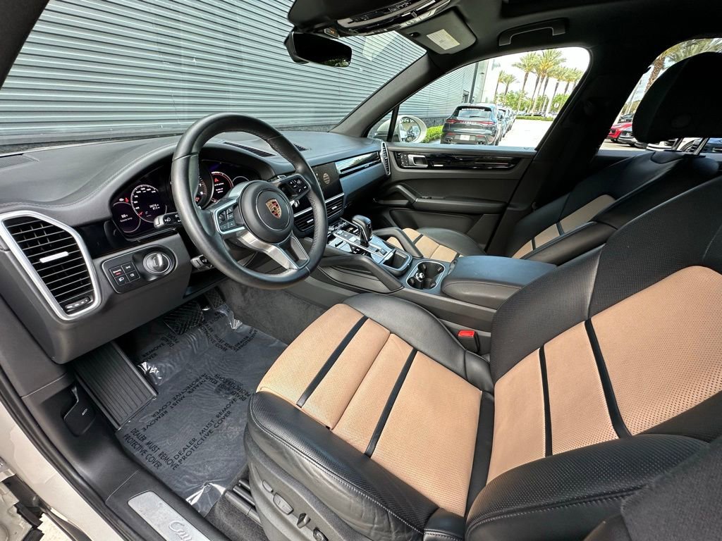Certified 2023 Porsche Cayenne image 4