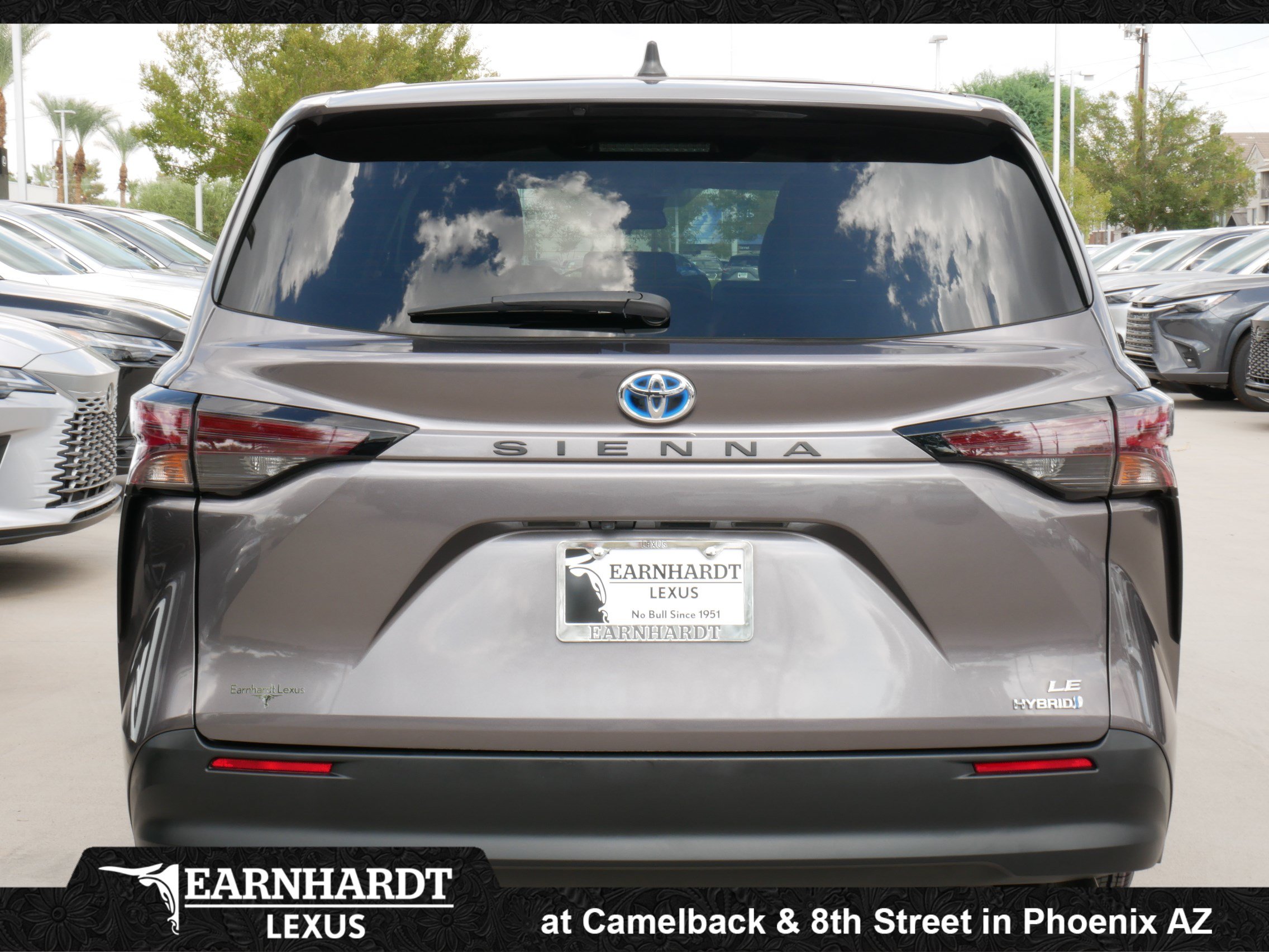 Used 2023 Toyota Sienna LE FWD image 7