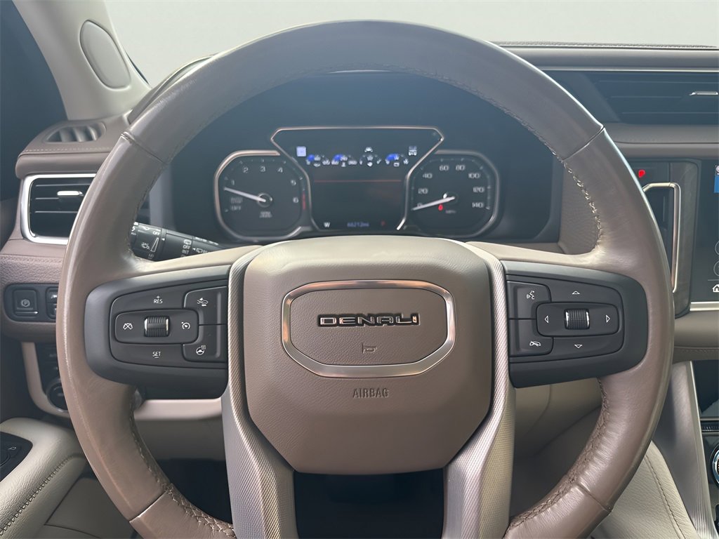 Used 2021 GMC Yukon XL Denali w/ Denali Premium Package image 25