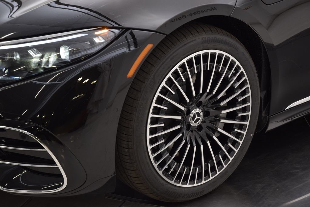 New 2026 Mercedes-Benz EQS 580 4MATIC Sedan image 11