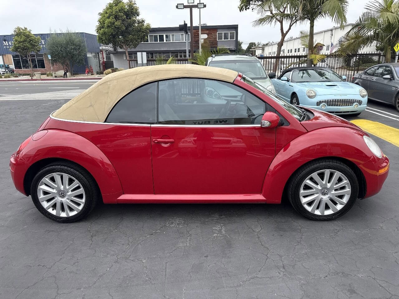 Used 2008 Volkswagen Beetle SE FWD image 19