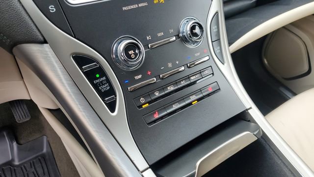 Used 2020 Lincoln Nautilus FWD w/ Equipment Group 101A image 19