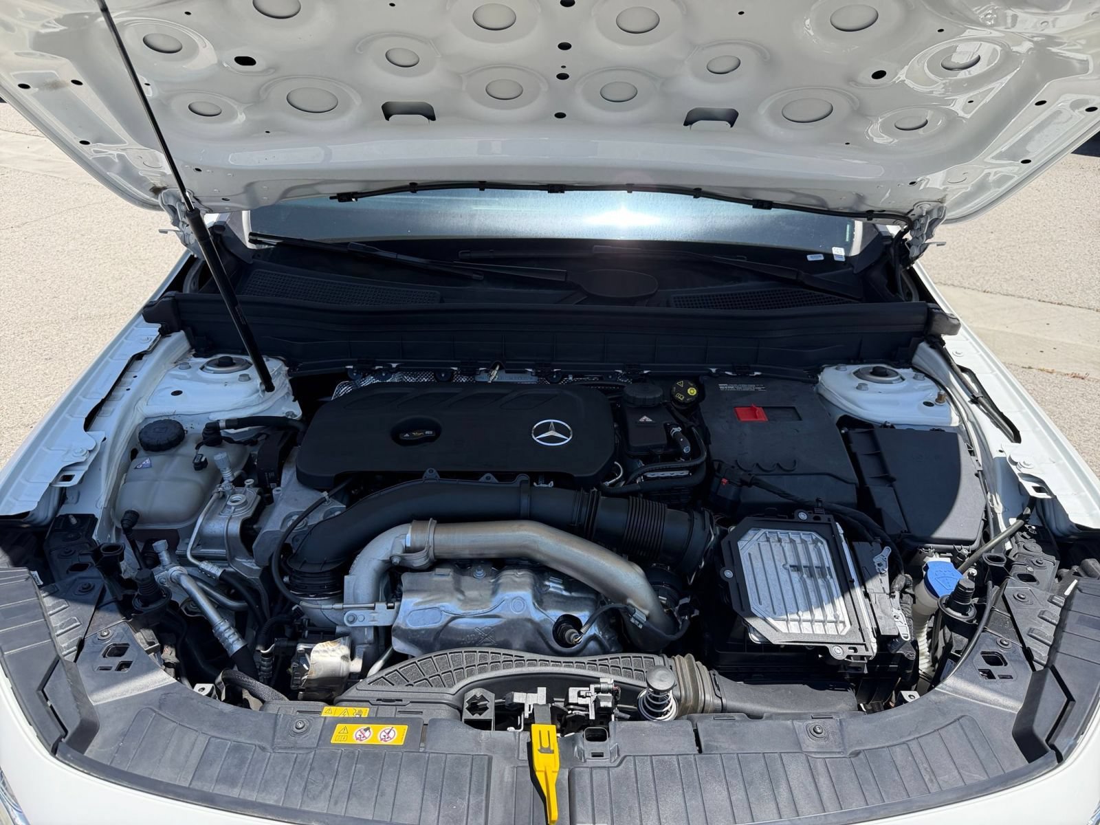 Used 2025 Mercedes-Benz GLB 250 image 35