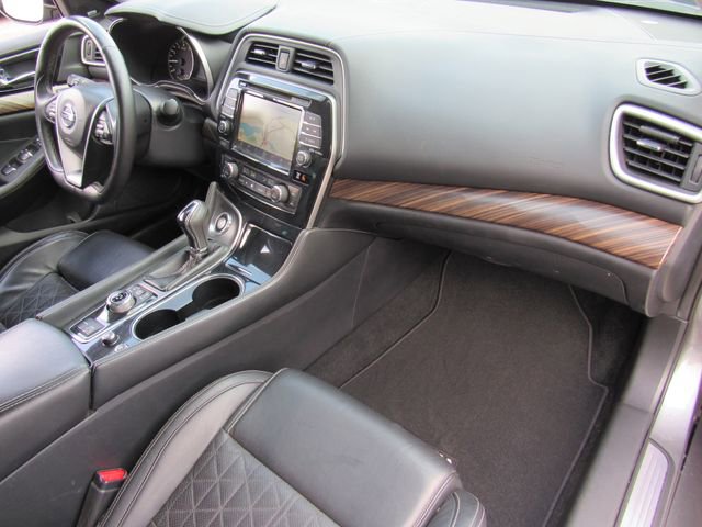 Used 2018 Nissan Maxima Platinum image 10
