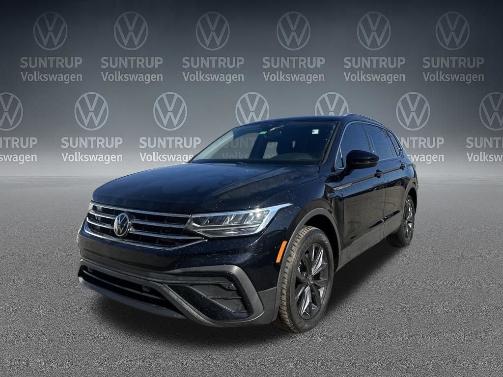 Used 2023 Volkswagen Tiguan SE image 32