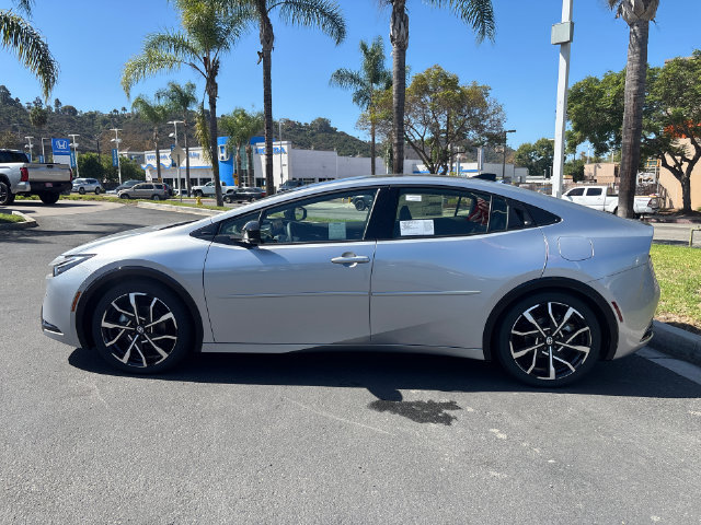 New 2027 Toyota Prius Plug-In Hybrid w/ Limited Premium Package FWD image 6