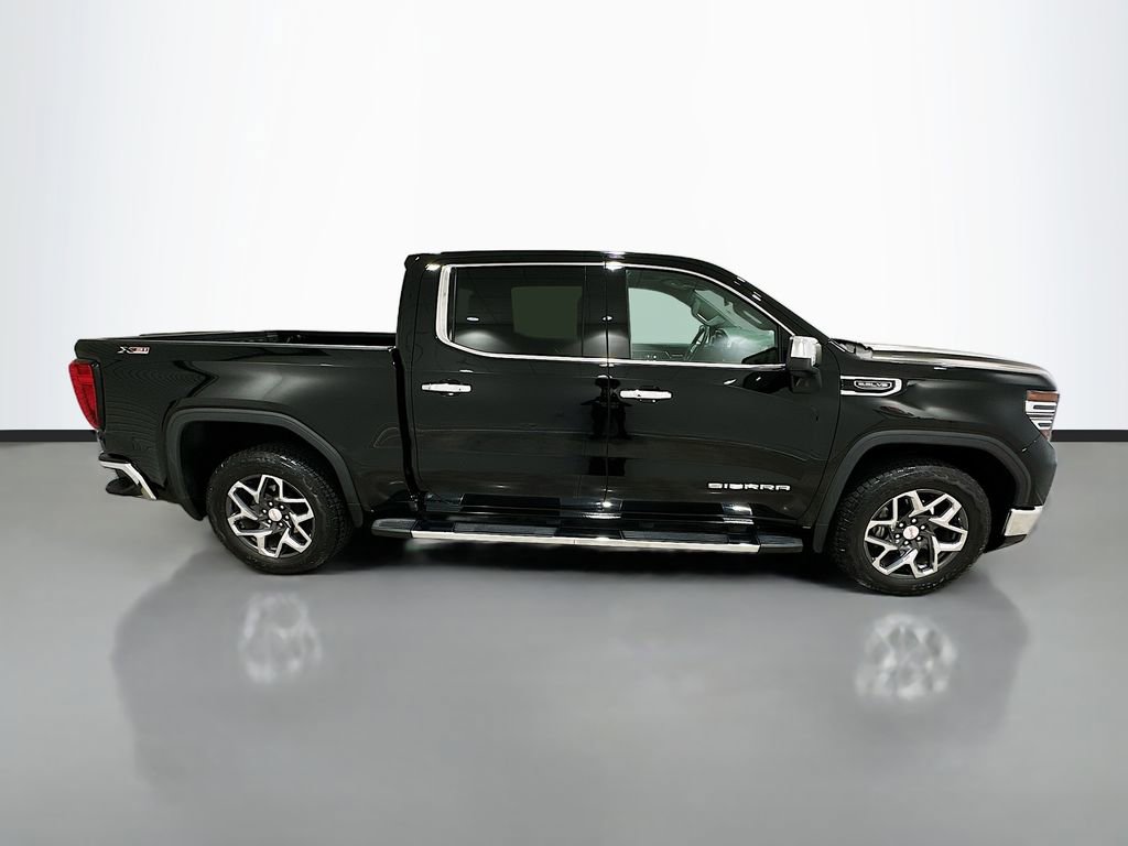 Used 2024 GMC Sierra 1500 SLT w/ X31 Off-Road Package AWD/4WD image 8