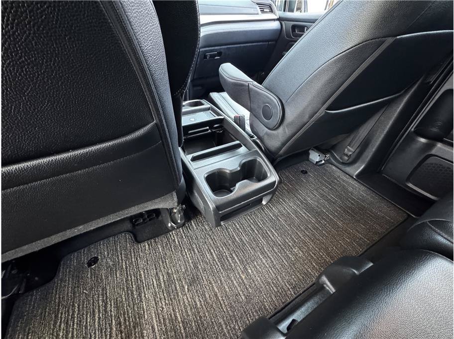 Used 2025 Honda Odyssey EX-L image 18
