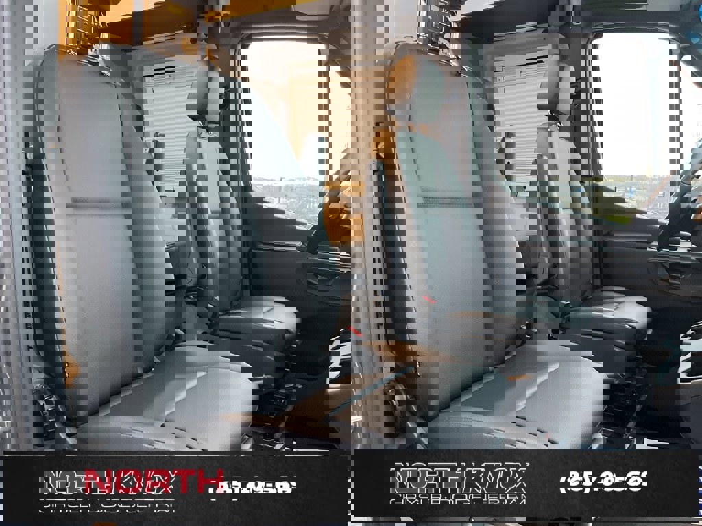 Used 2023 Mercedes-Benz Sprinter 144 Cargo image 59