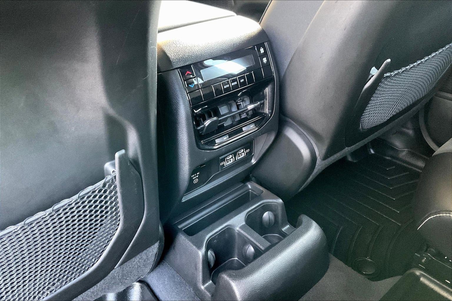 Used 2023 Jeep Grand Cherokee L Laredo AWD/4WD image 10