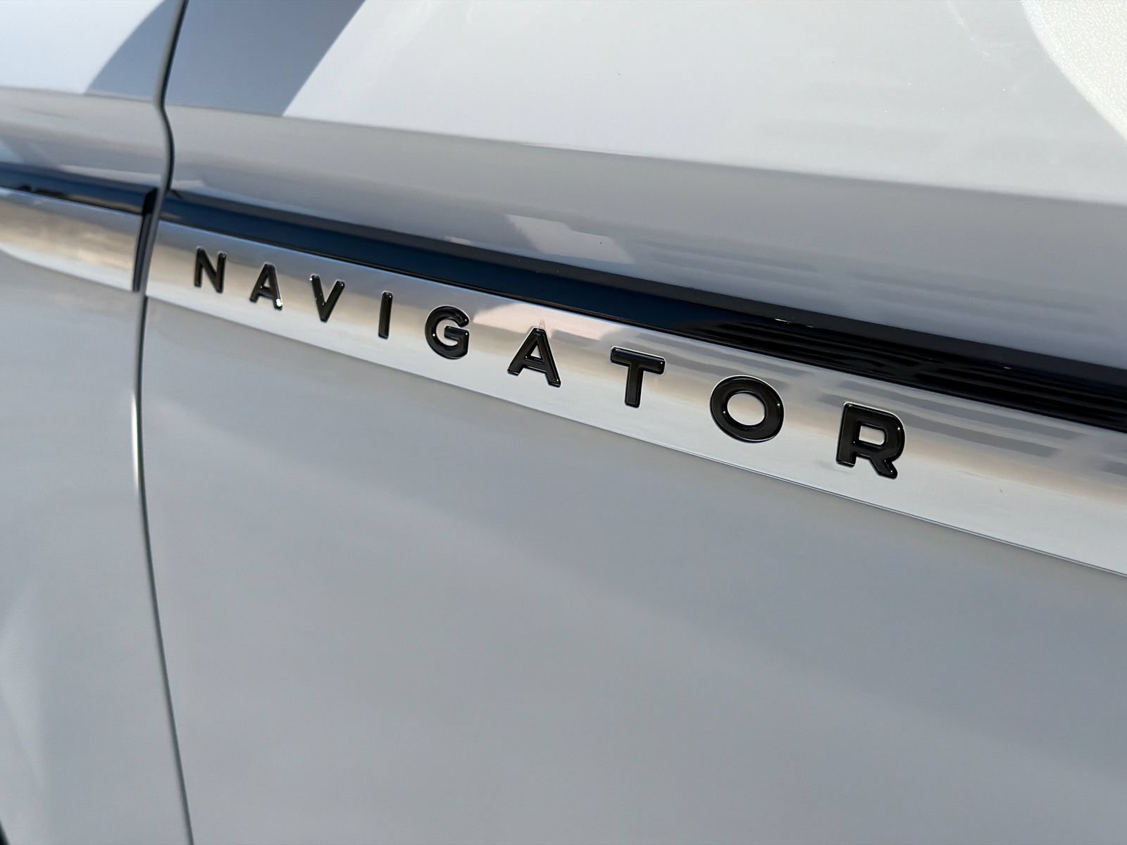 New 2026 Lincoln Navigator Reserve AWD/4WD image 16