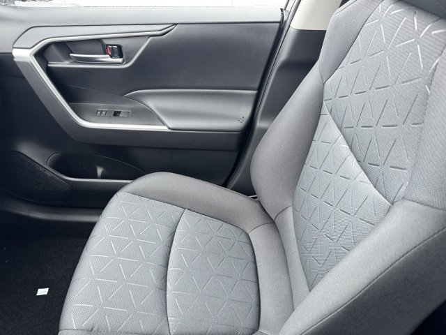 Used 2025 Toyota RAV4 XLE image 22