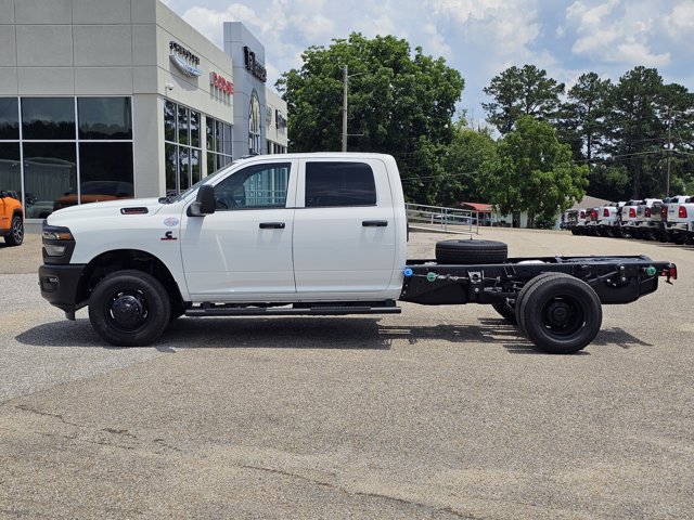 New 2026 RAM 3500 Tradesman AWD/4WD image 34