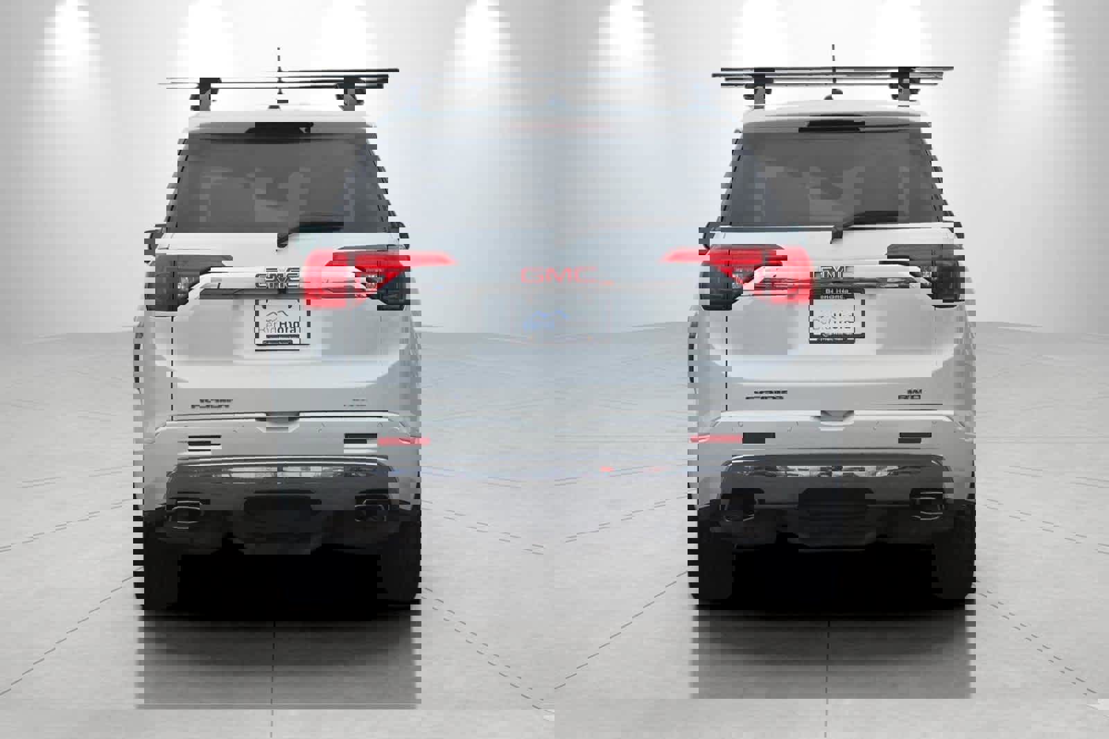 Used 2017 GMC Acadia Denali w/ Technology Package image 7