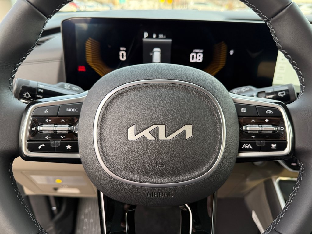 New 2026 Kia Carnival FWD image 22