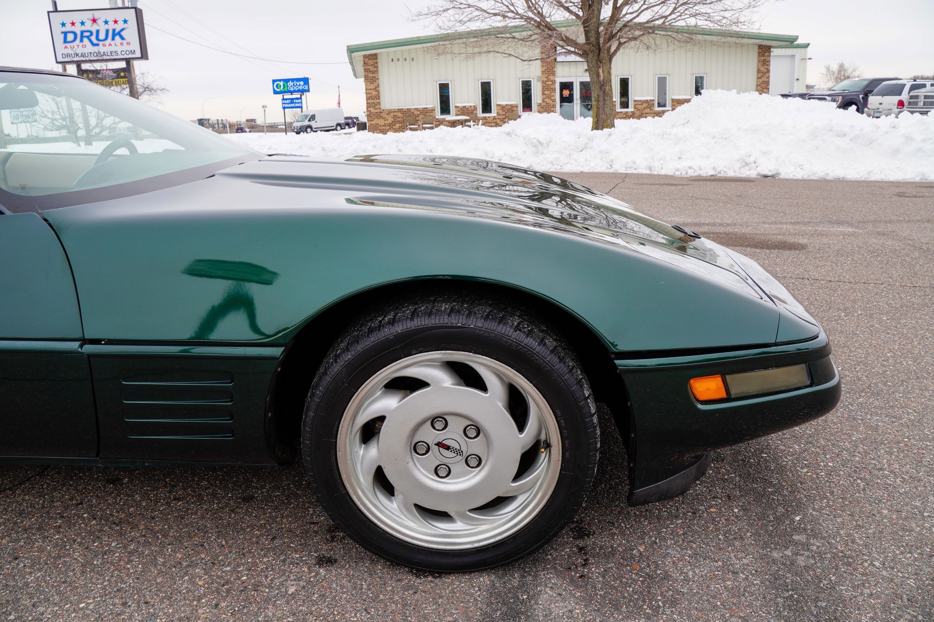Used 1992 Chevrolet Corvette 2dr Convertible image 37