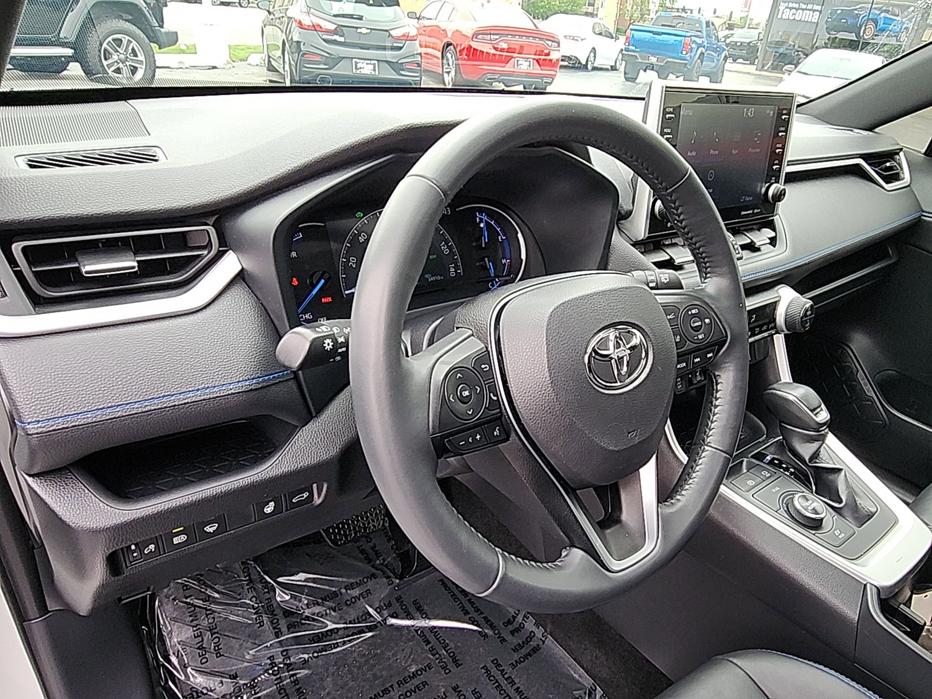 Certified 2022 Toyota RAV4 XSE w/ XSE Grade Weather Package AWD/4WD image 11