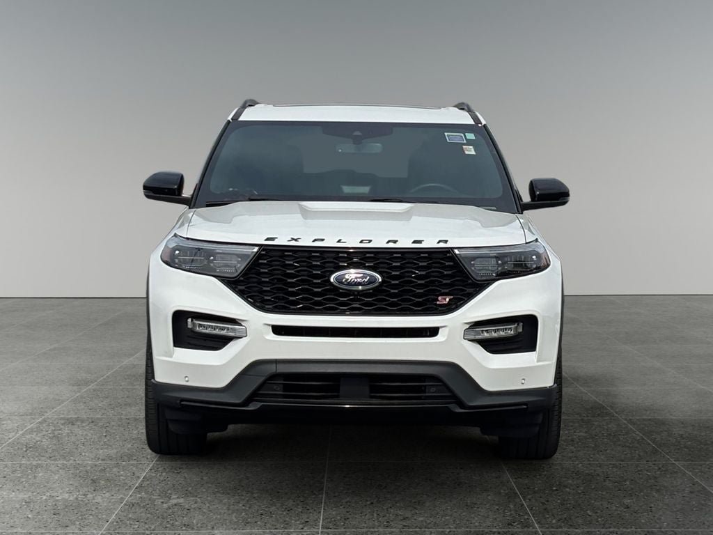 Used 2023 Ford Explorer ST w/ Equipment Group 401A AWD/4WD image 2