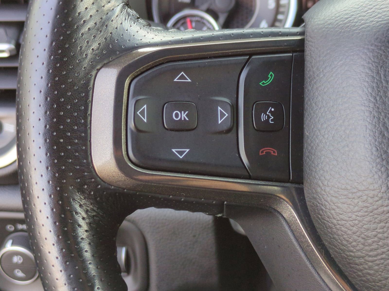 Used 2020 RAM 1500 Sport w/ Level 2 Equipment Goup w/2_L AWD/4WD image 27