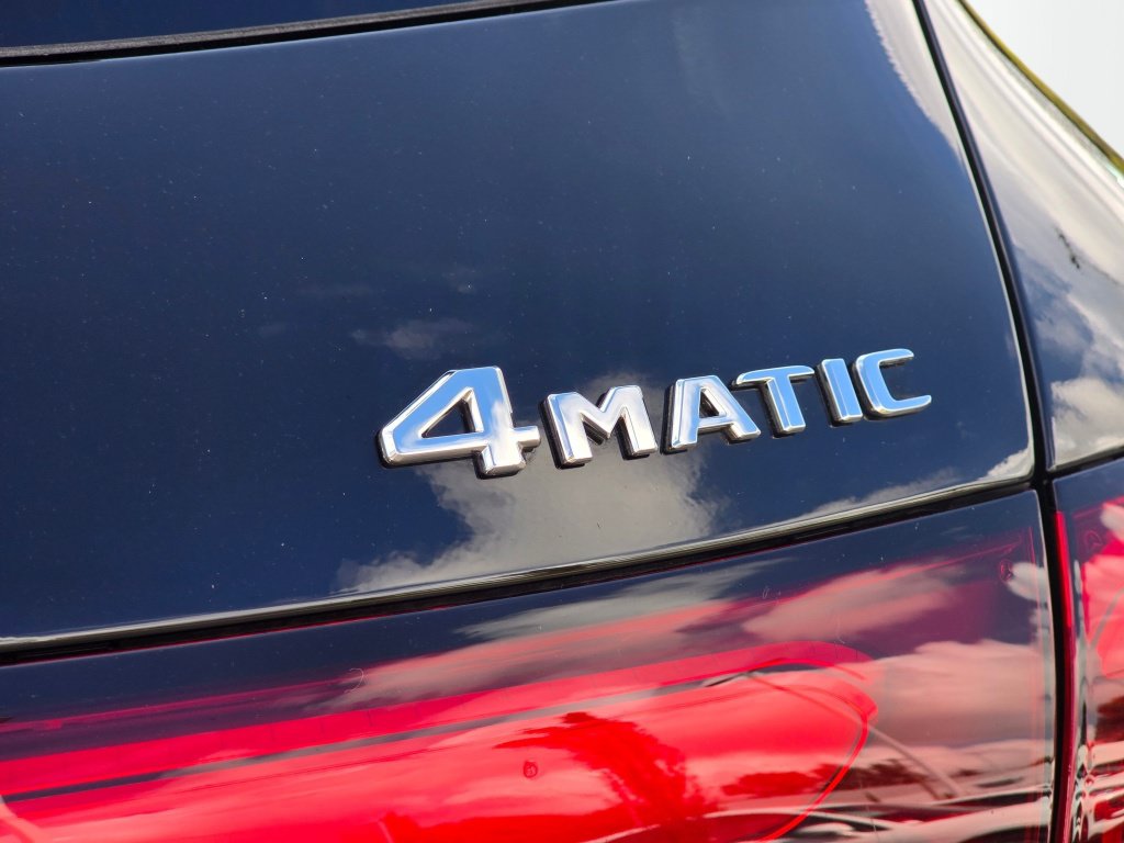 Used 2026 Mercedes-Benz GLC 300 4MATIC image 31