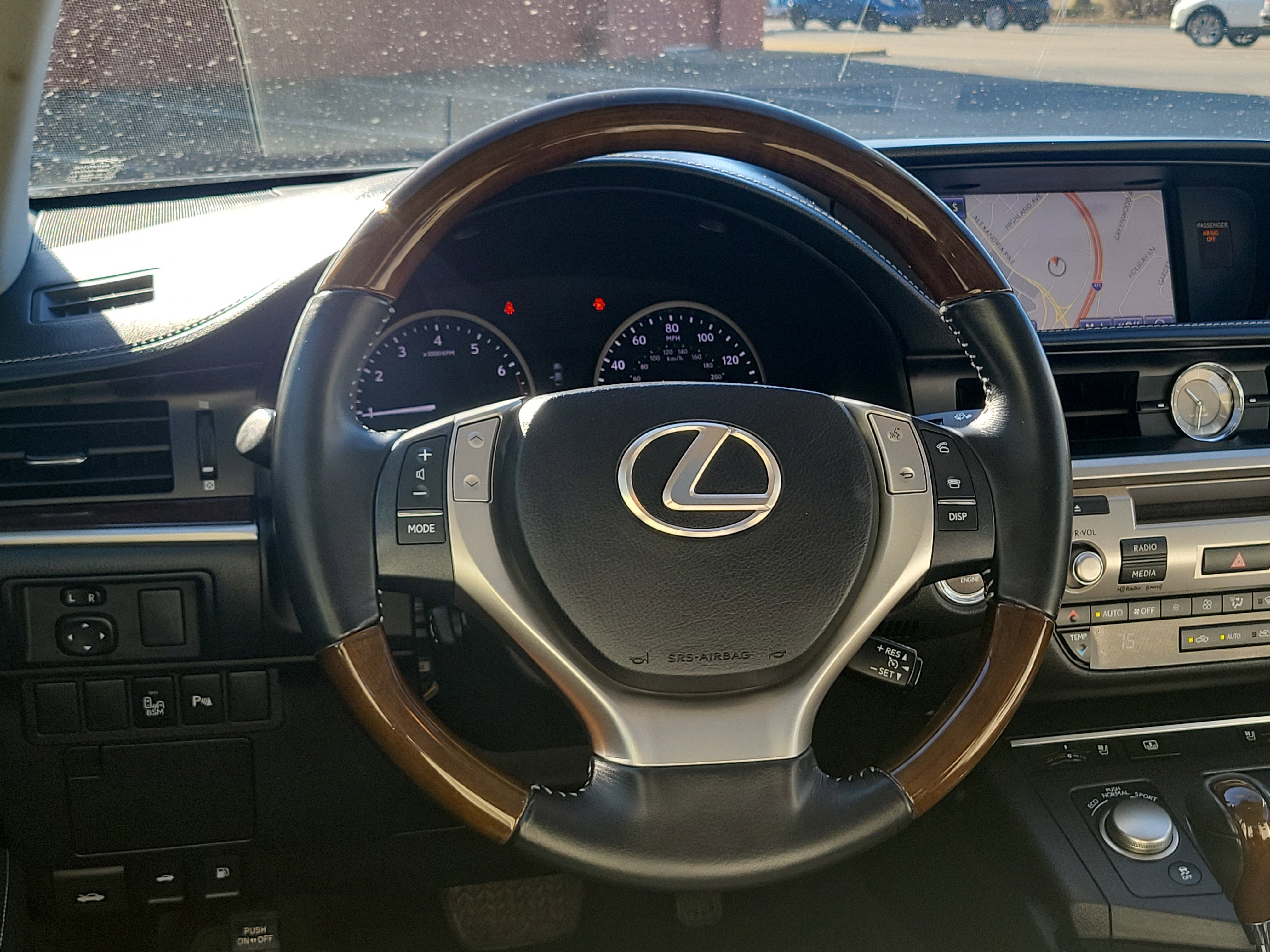 Used 2013 Lexus ES 350 w/ Luxury Pkg image 10