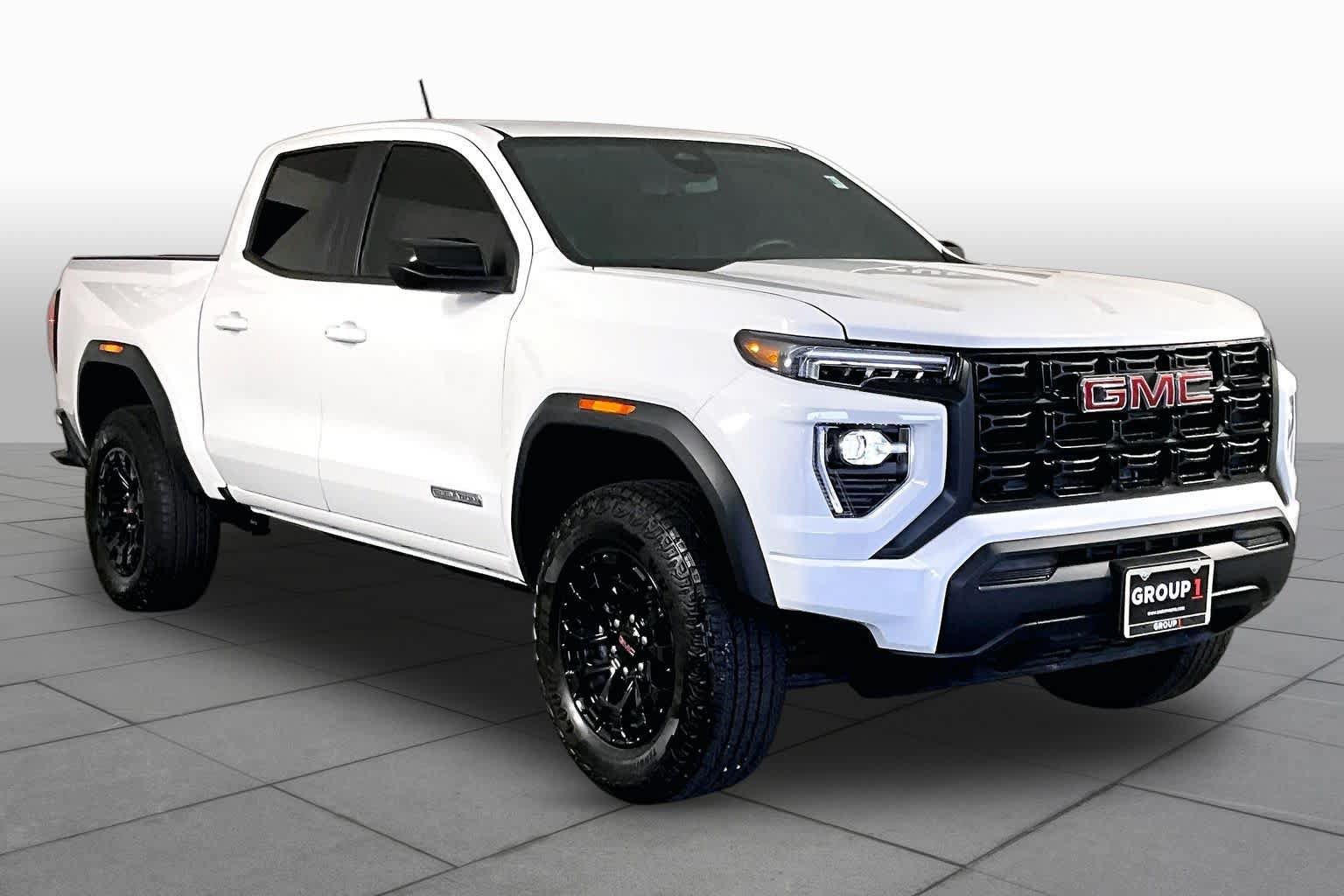 Certified 2026 GMC Canyon Elevation RWD image 3