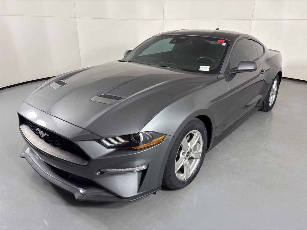 Used 2022 Ford Mustang Coupe image 4