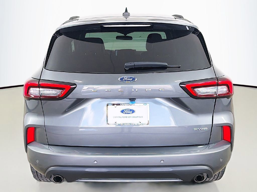 Used 2023 Ford Escape ST-Line w/ Tech Pack #1 AWD/4WD image 12