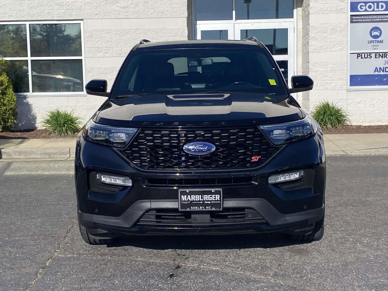 Used 2020 Ford Explorer ST w/ Premium Technology Package image 2