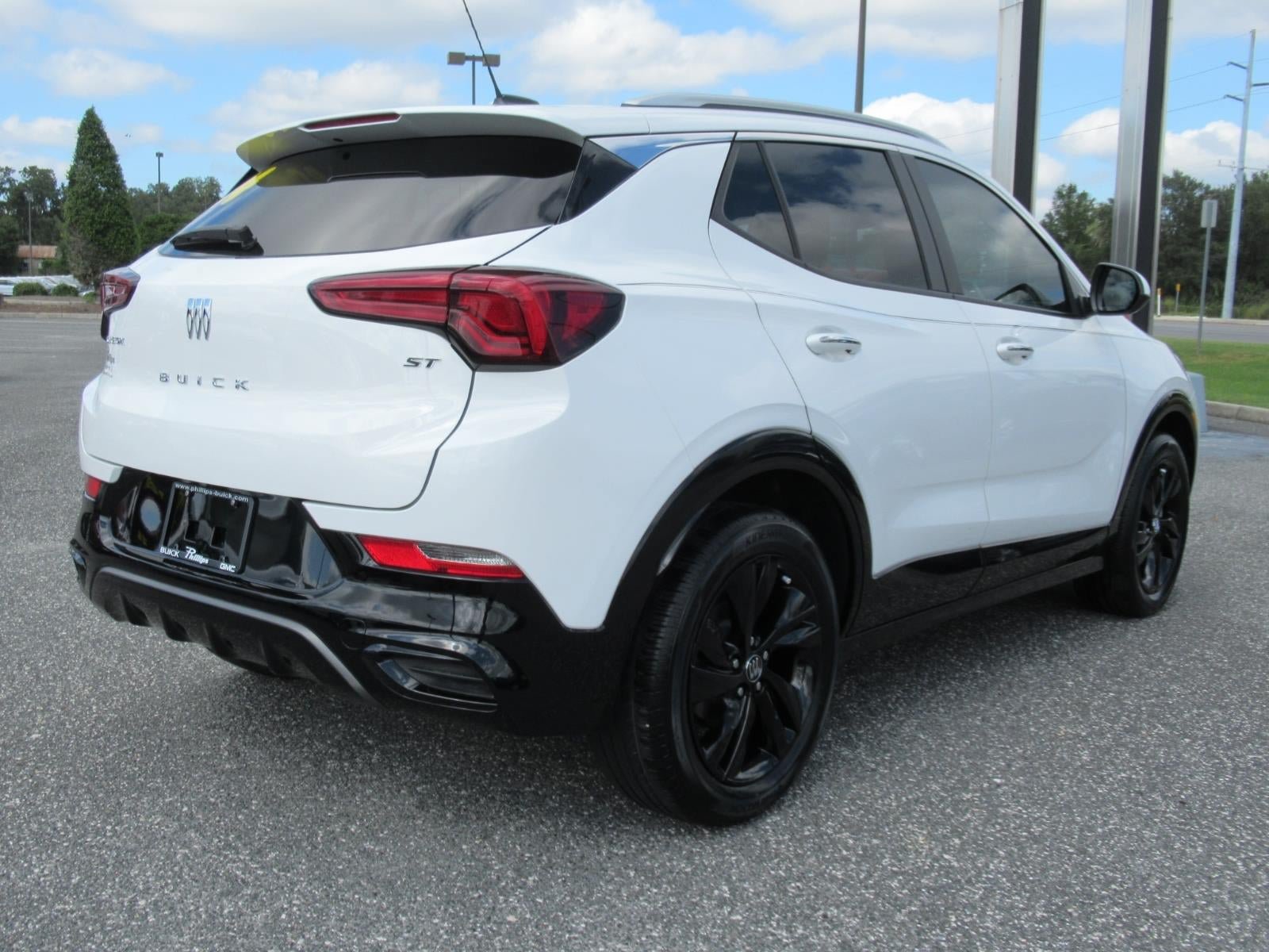 Used 2024 Buick Encore GX Sport Touring w/ Comfort Package FWD image 7