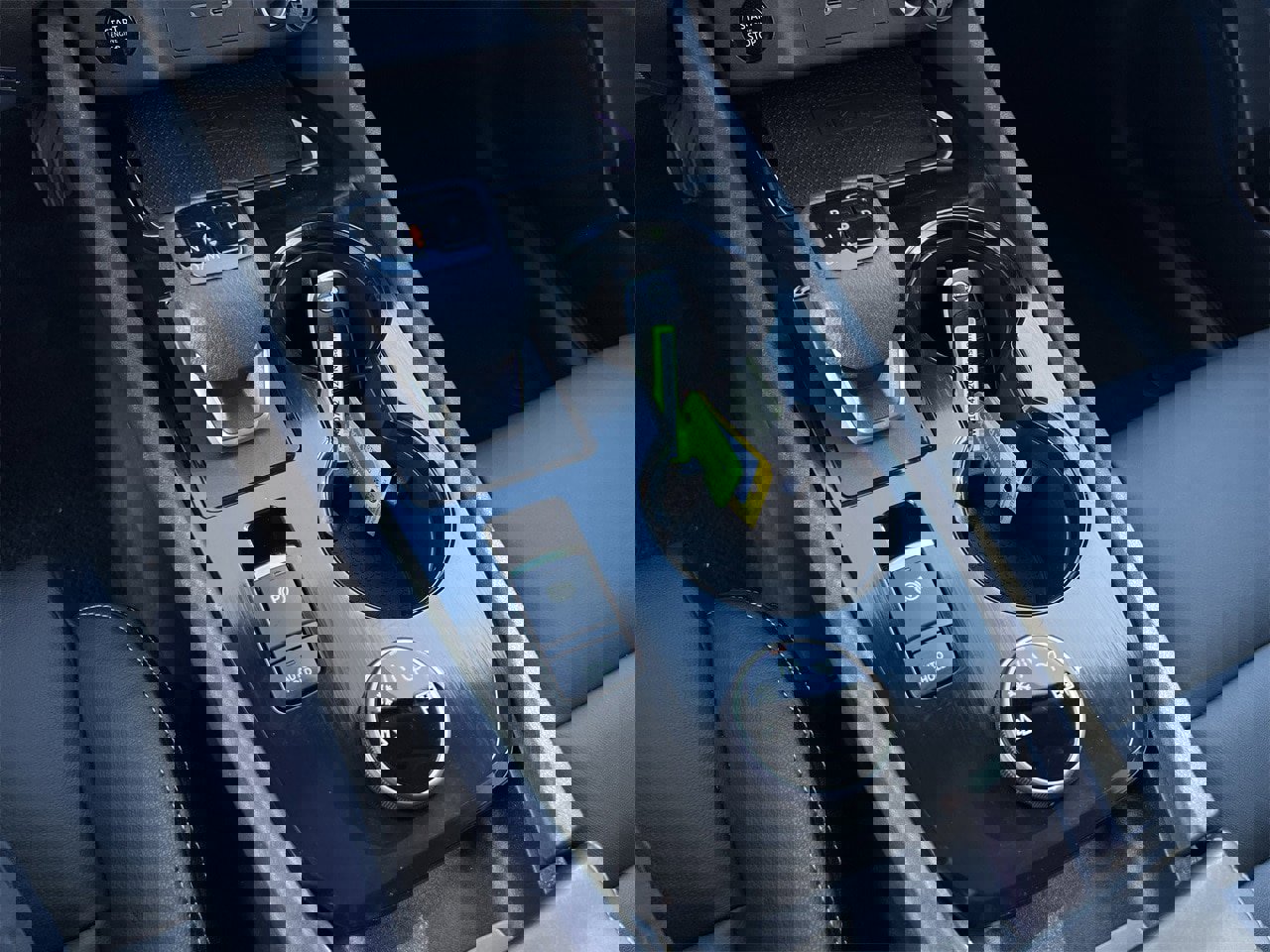 Certified 2025 Nissan Rogue SL w/ Tech Package image 17