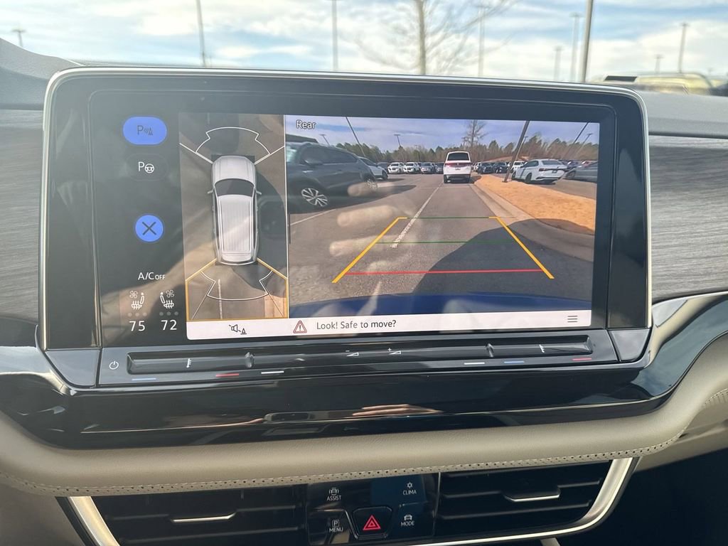 New 2025 Volkswagen Atlas SEL Premium R-Line image 28