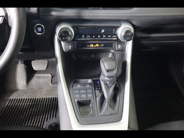 Used 2023 Toyota RAV4 XLE AWD/4WD image 30