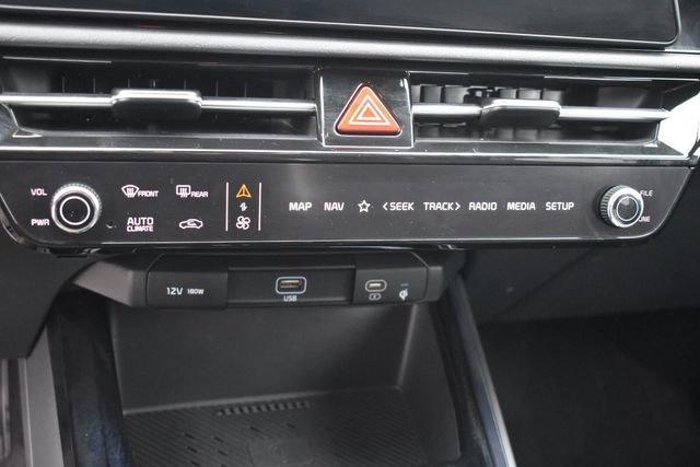 New 2025 Kia Niro EX image 29