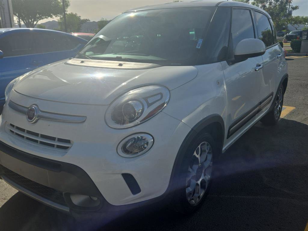 Used 2014 FIAT 500L Trekking FWD image 1
