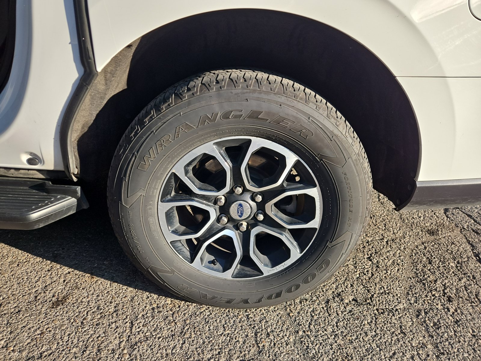 Used 2024 Ford Expedition Max XLT RWD image 16