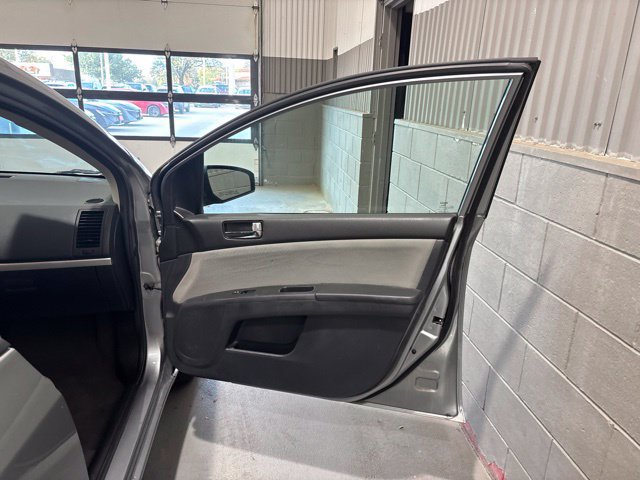 Used 2011 Nissan Sentra 2.0 S FWD image 16