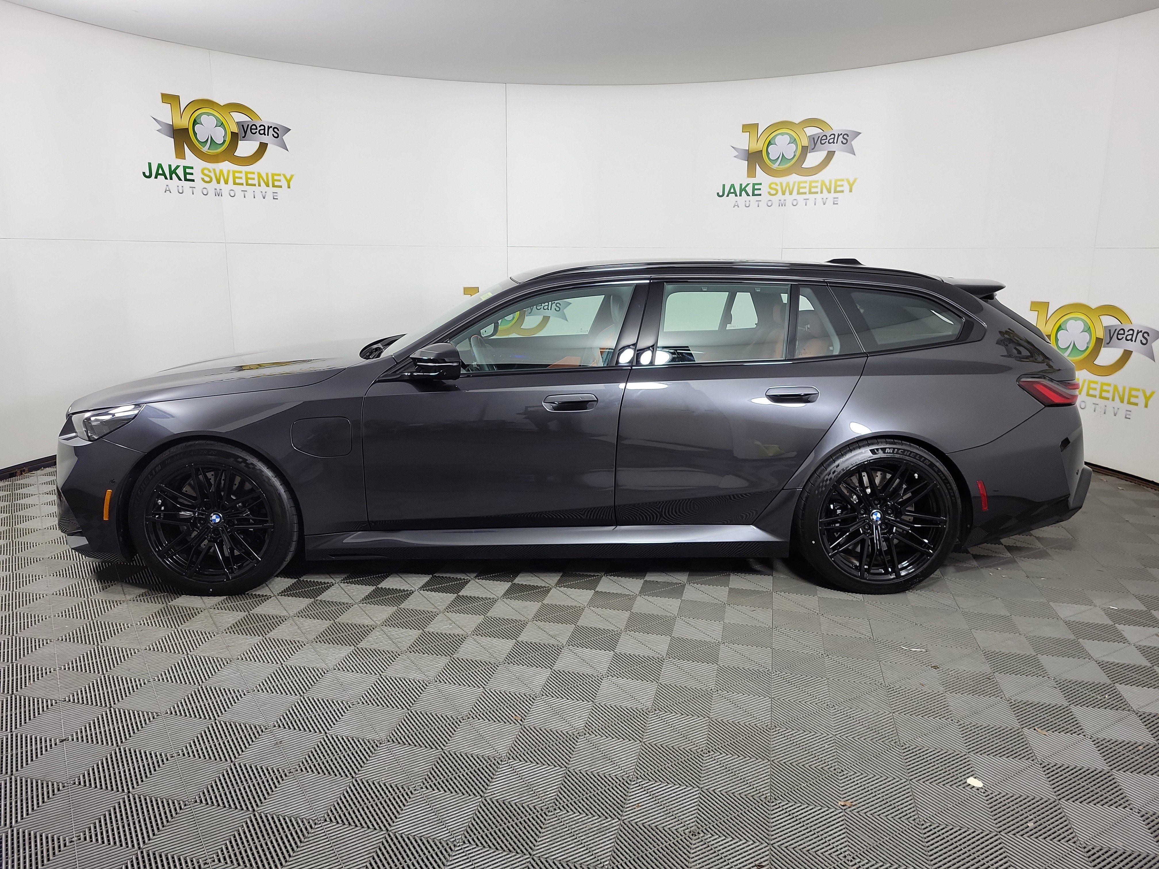 Used 2026 BMW M5 Touring w/ M Driver's Package image 4